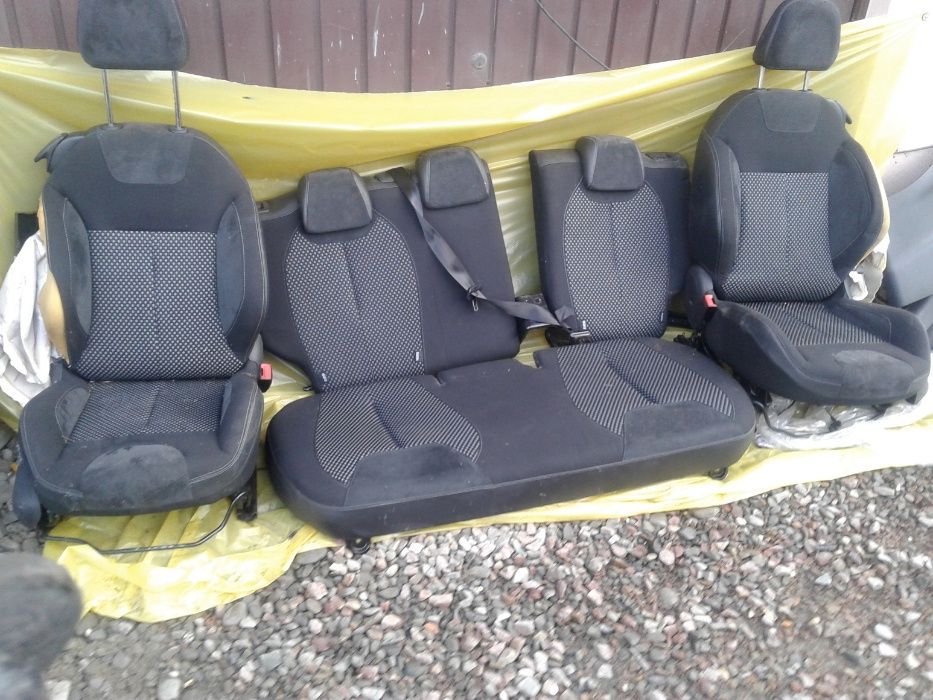 Citroen DS3 Komplet Foteli Boczków do Przeróbki Van Vana Pasy Komplet