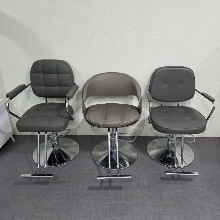 Парикмахерские кресла с подножной на гидравлике (поднимаются педалью)