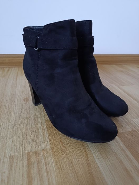 Чобітки весняні жіночі 38 розмір