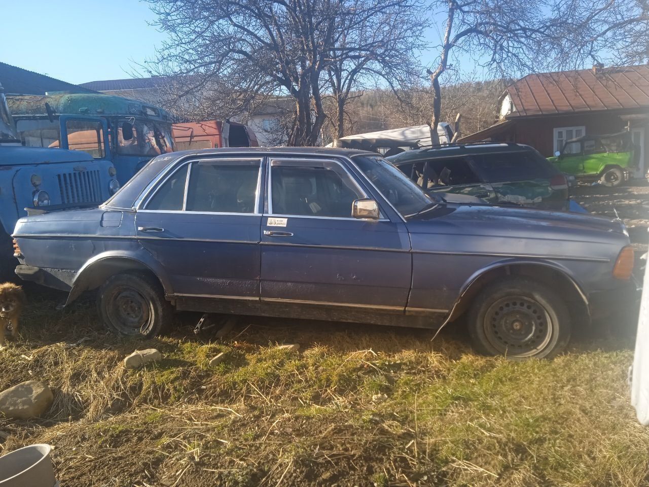 Mercedes W123 одним лотом 4 авто