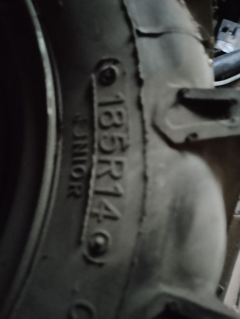 Pneus para trator carro