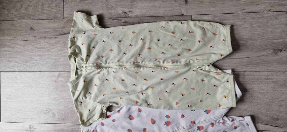 Lindex pajac pajacyk śpioszki piżamka bez stóp truskawki lody