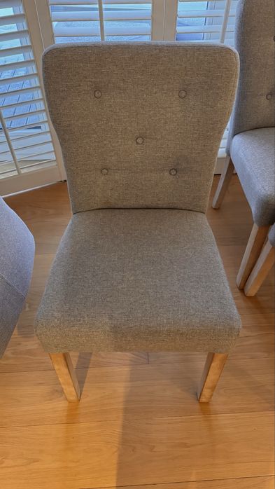 Krzeslo materialowe pikowane. Zestaw 8 krzeseł