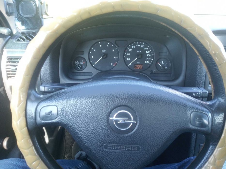 Opel Astra 2000 рік