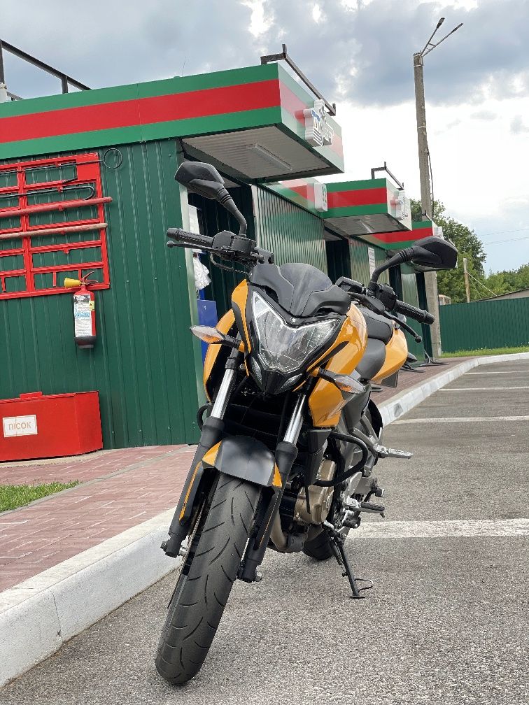 Bajaj Pulsar NS 200