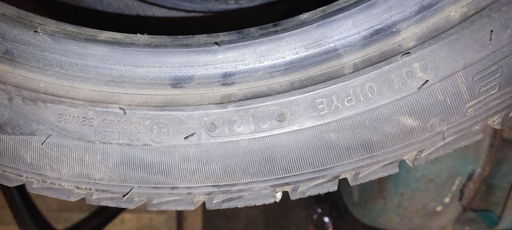 Зимние шины 225/45/R17 triangle практически в новом состоянии!