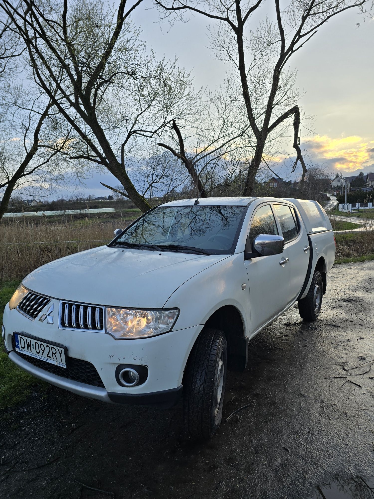 Mitsubishi L200 r. 2012, 136KM