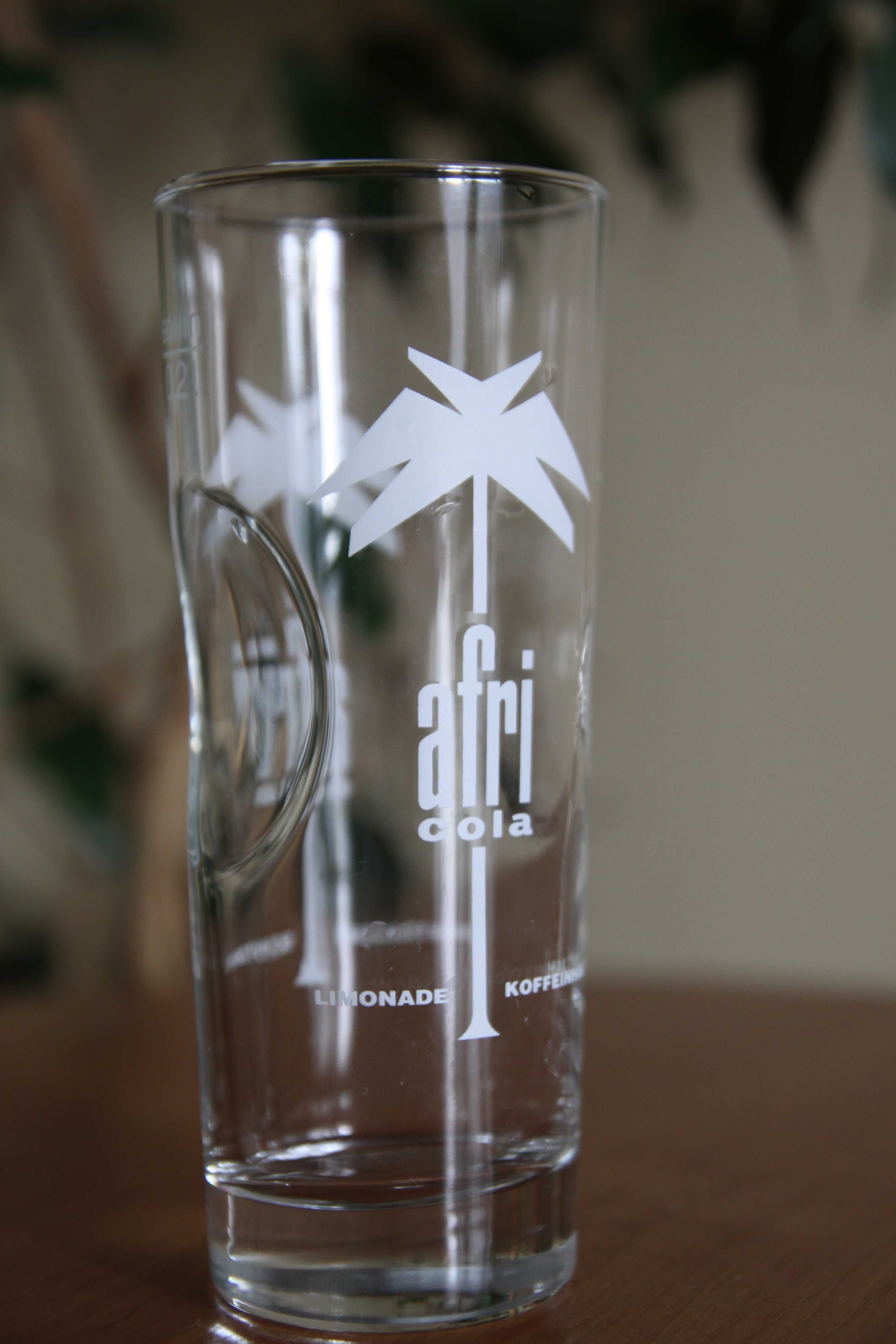 Szklanka afri cola