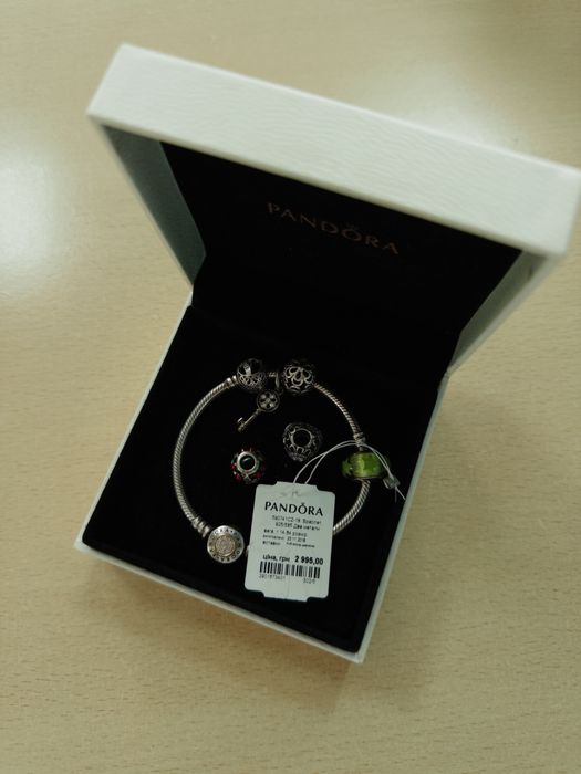 Браслет Pandora