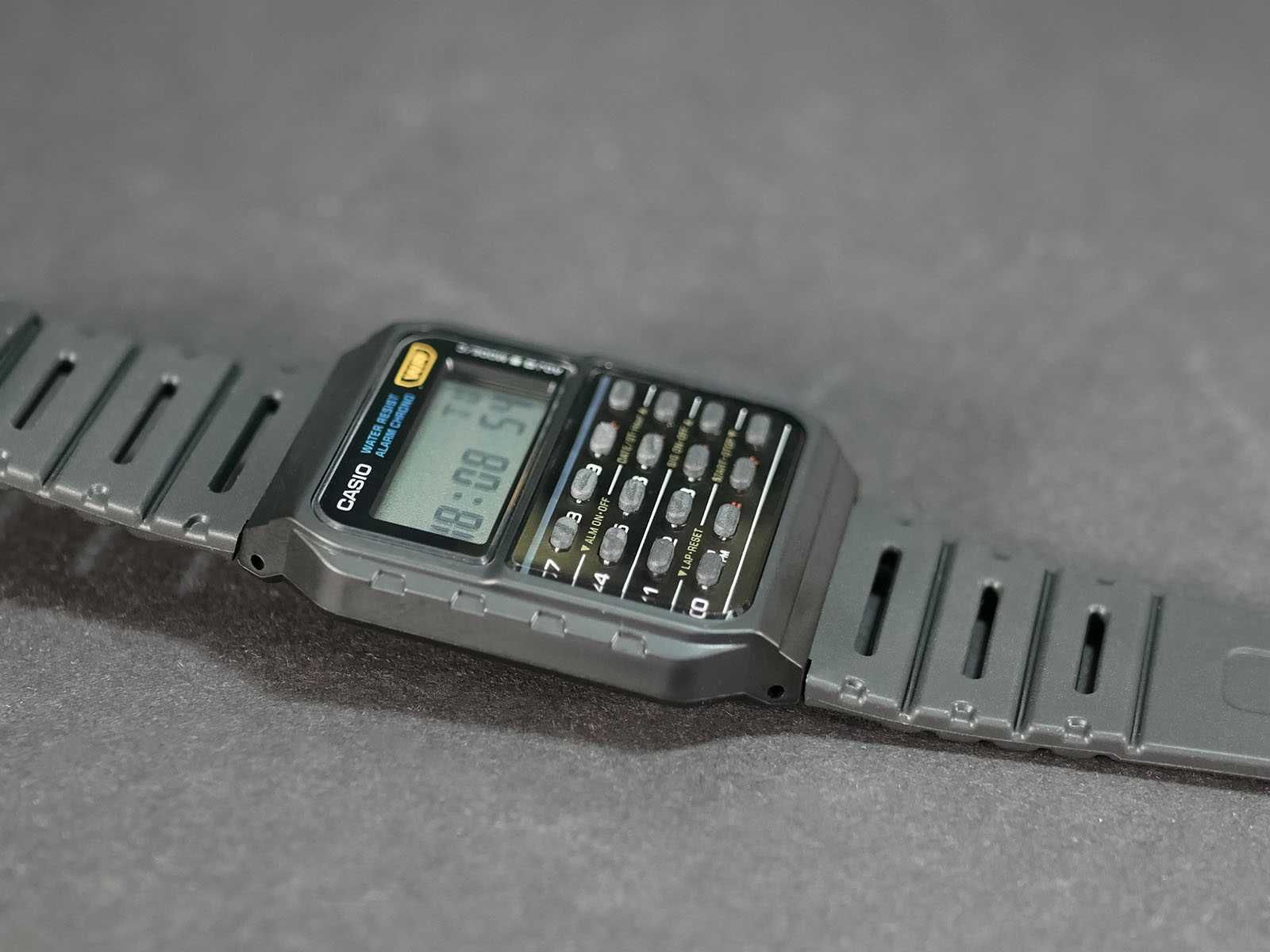 Часы Casio CA-53W-1CR с функцией калькулятора. Новые, с коробкой