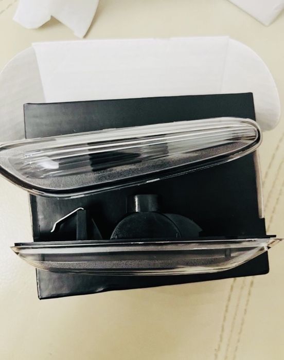 поворотник BMW 13 5 X E81e82e87e88e90e91e92e93 e60e61e83E84освітленяМо