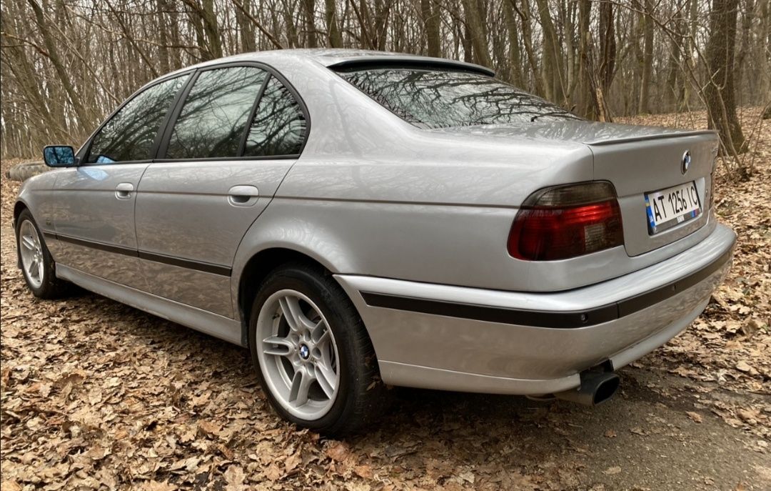 Продам BMW E39 2,5 бензин