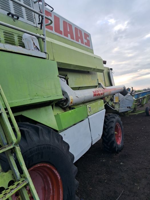 Claas dominatot 108 maxi