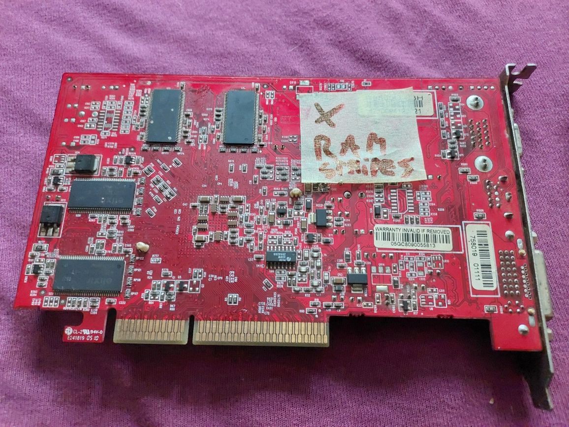 retro ATI Radeon AGP 8x uszkodzony RAM (paski) do renowacji