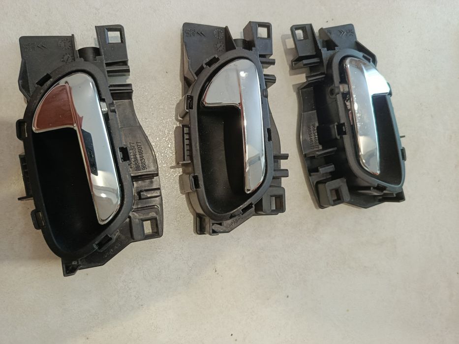 Продаю ручки дверей Пежо 3008