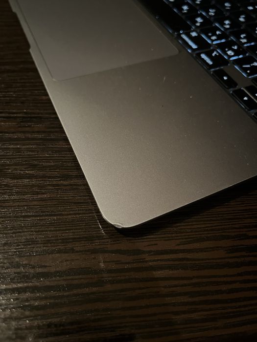 MacBook air M1 16 / 256