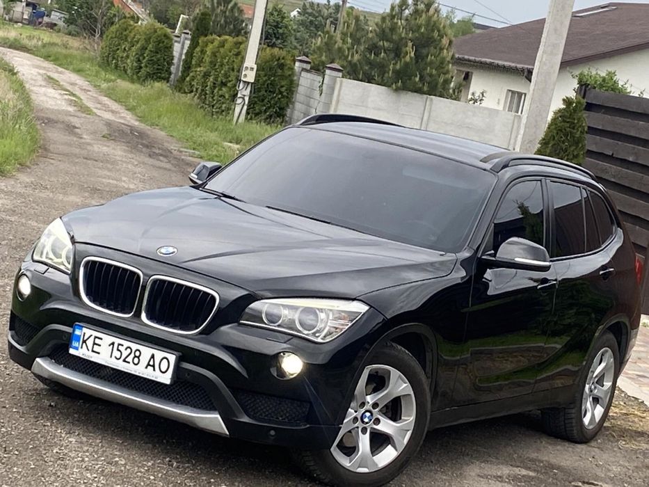 Продам BMW X1 Official