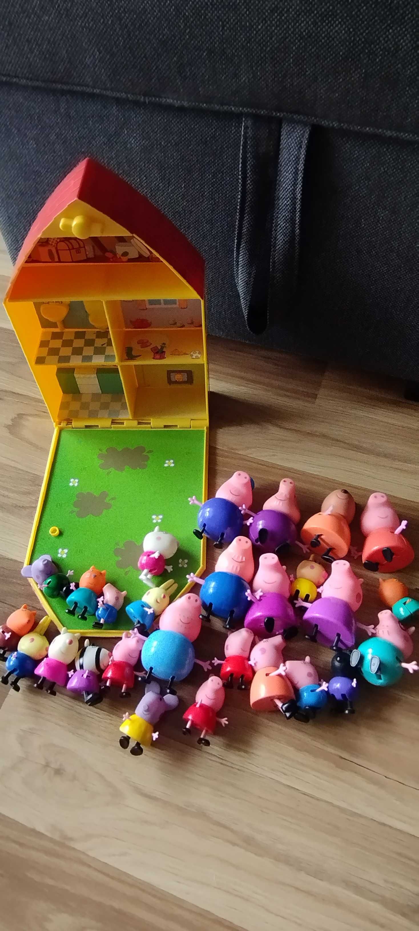 Domek Peppa plus figurki Peppa i przyjaciele