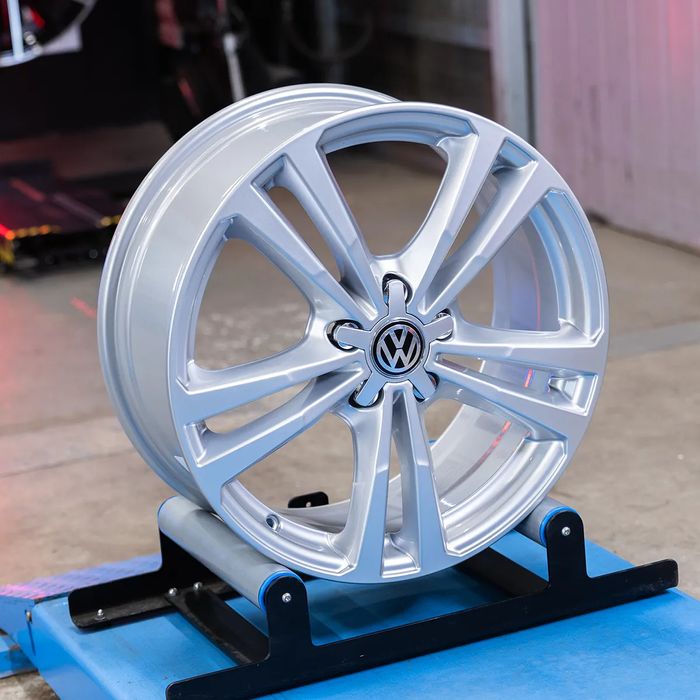 NOWE ORYGINALNE Felgi / Koła 18" - Volkswagen Golf Touran Passat T-Roc