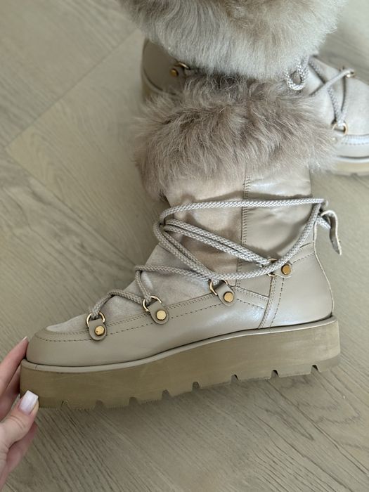 Чоботи  Uterqüe