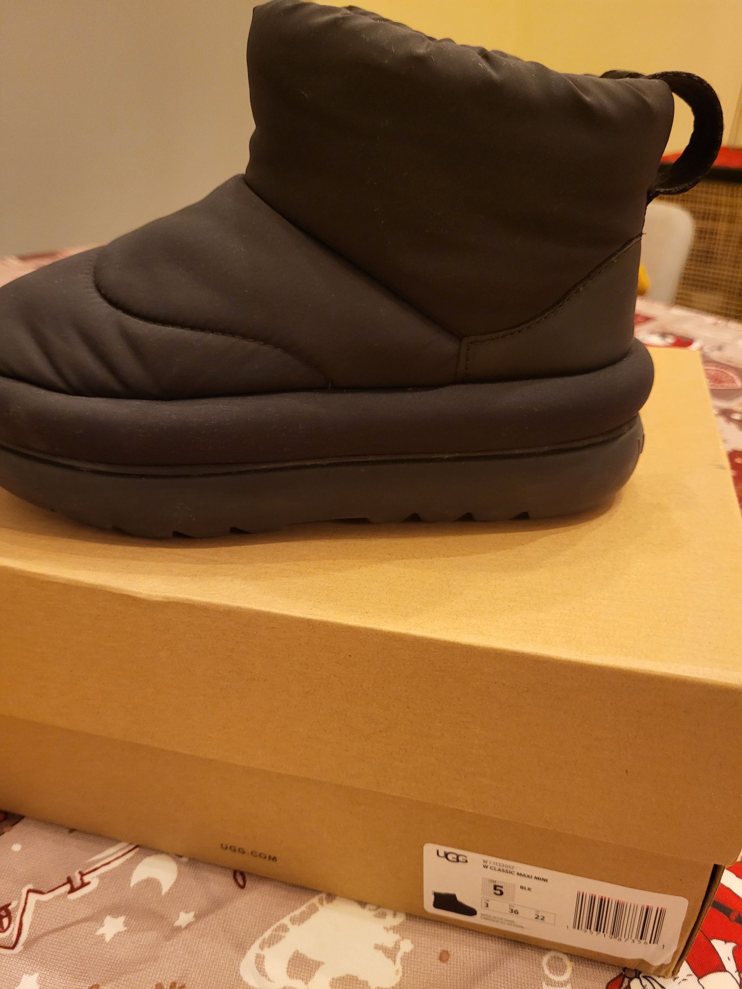 UGG PRETAS impermeáveis