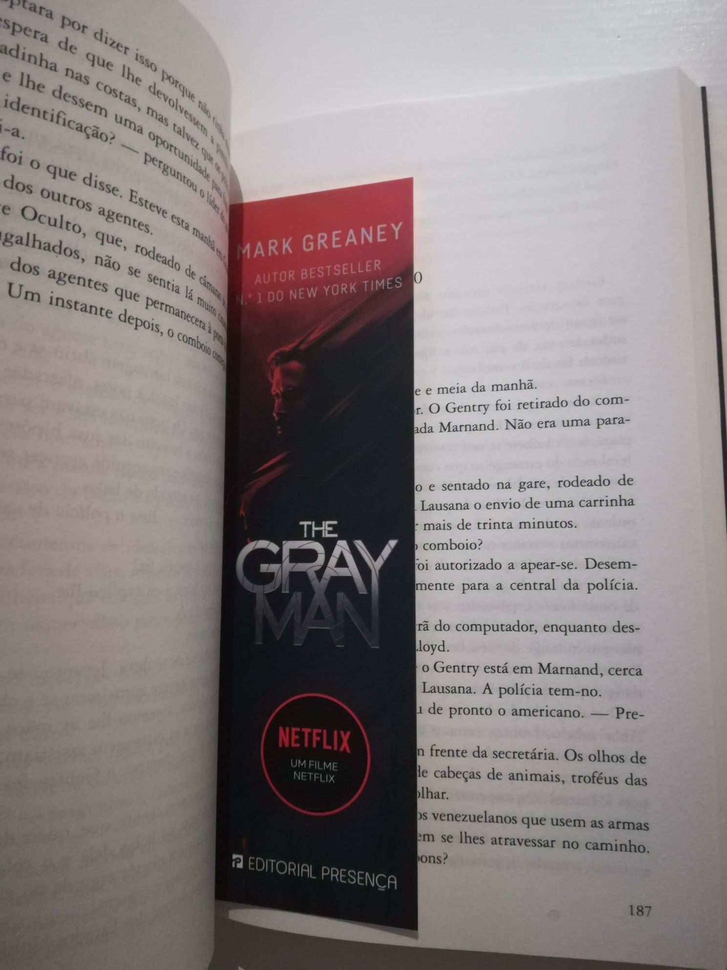Thw Grey Man [livro NOVO]
