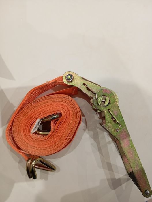 Pas transportowy z napinaczem