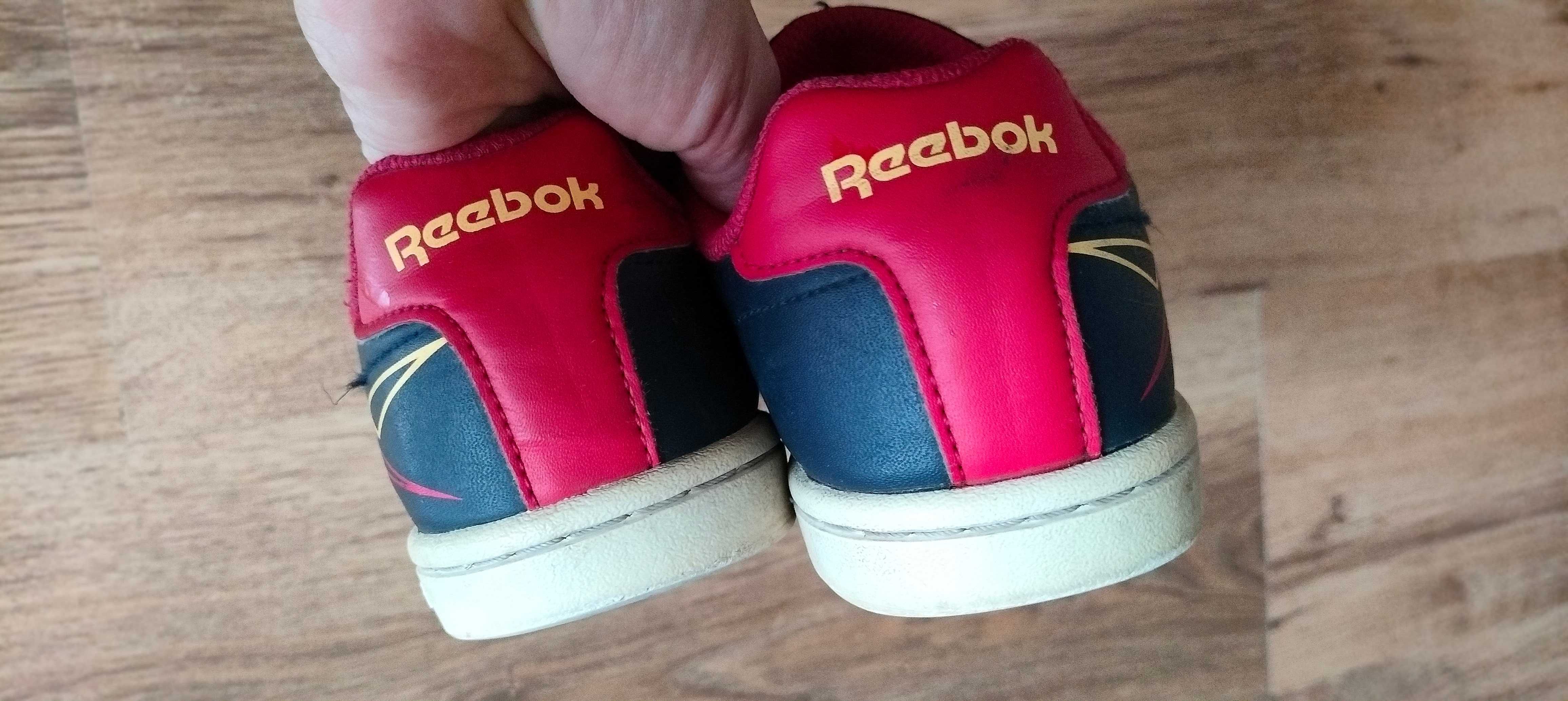 Buty chłopięce Reebok na przylepce 33 22 cm