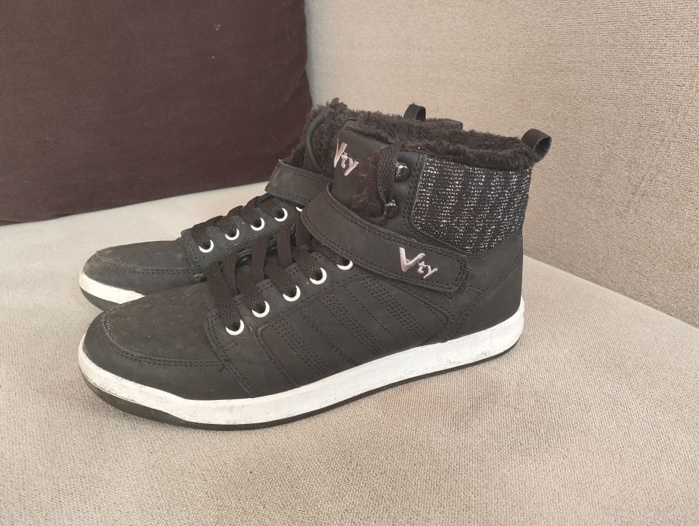 Buty młodzieżowe trampki adidasy rozmiar 37