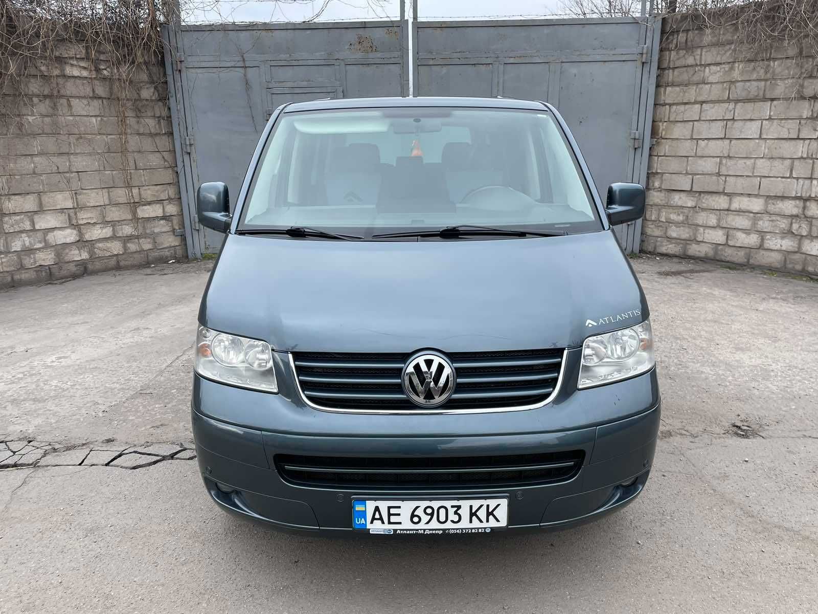 Продам Volkswagen Multivan 2008