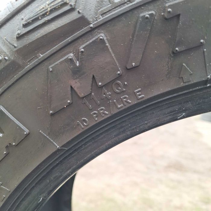 33x12.50 R20LT Opony letnie terenowe Federal Couragia M/T 10PR  N1222