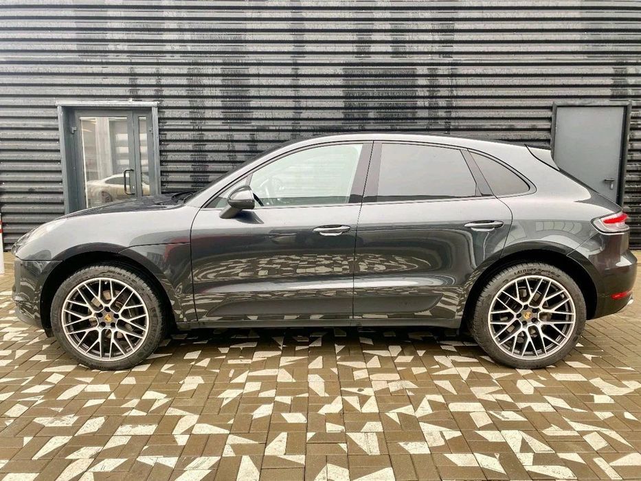 Porsche Macan 2022