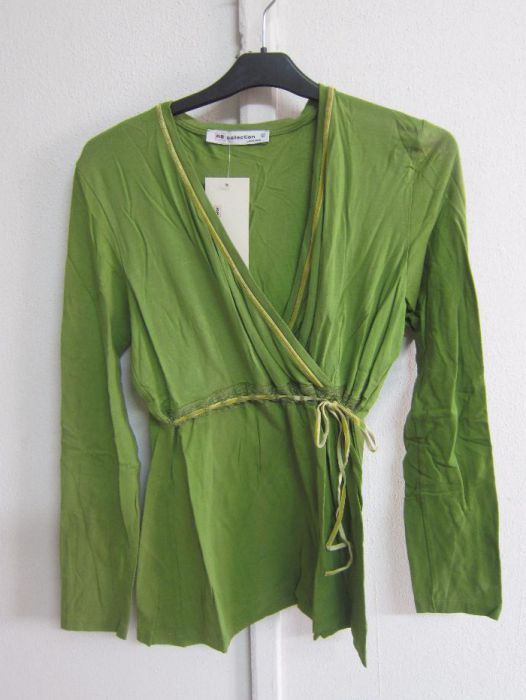 Camisola de Senhora Verde Tamanho 2 Marca RB Collection