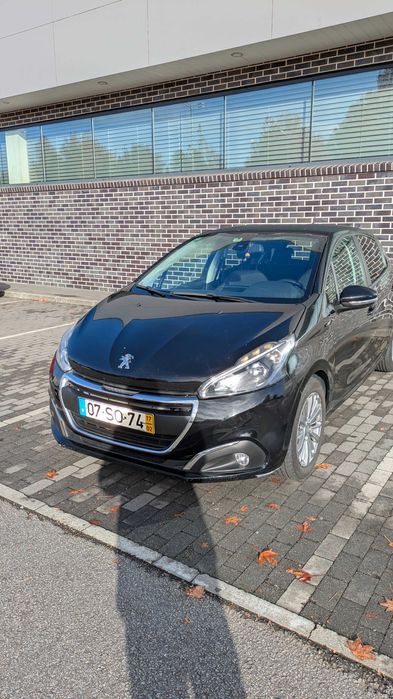 Peugeot 208 1.6 Blue-HDi Style
2017 • 128.000 km