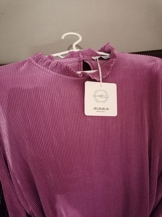 Sukienka jagodowa mini nowa