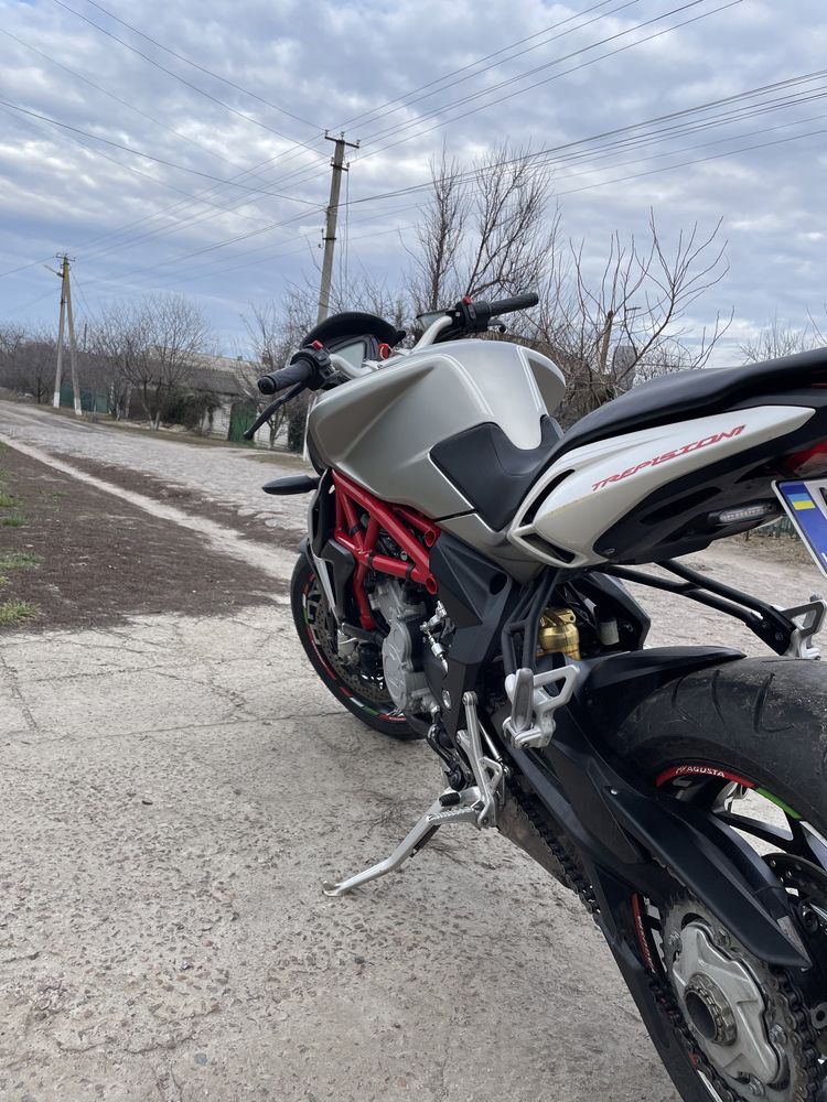 Mv AGUSTA 800 Brutale