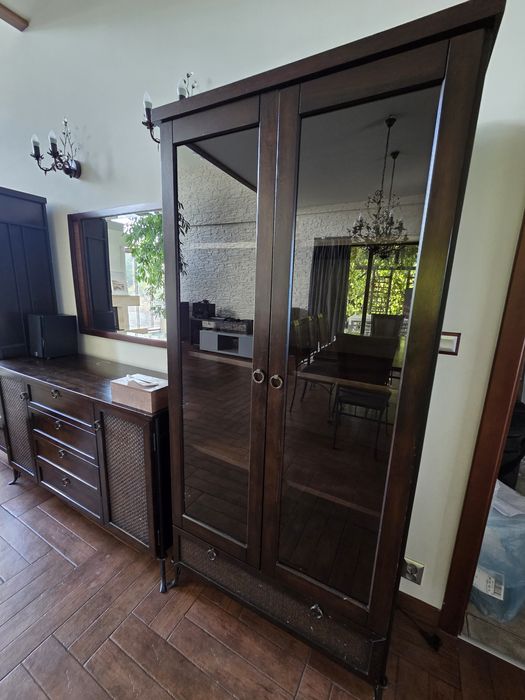 Sprzedaży mebli kolonialnych