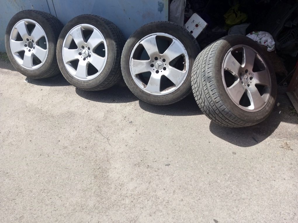 Продам диски 18 с шинами