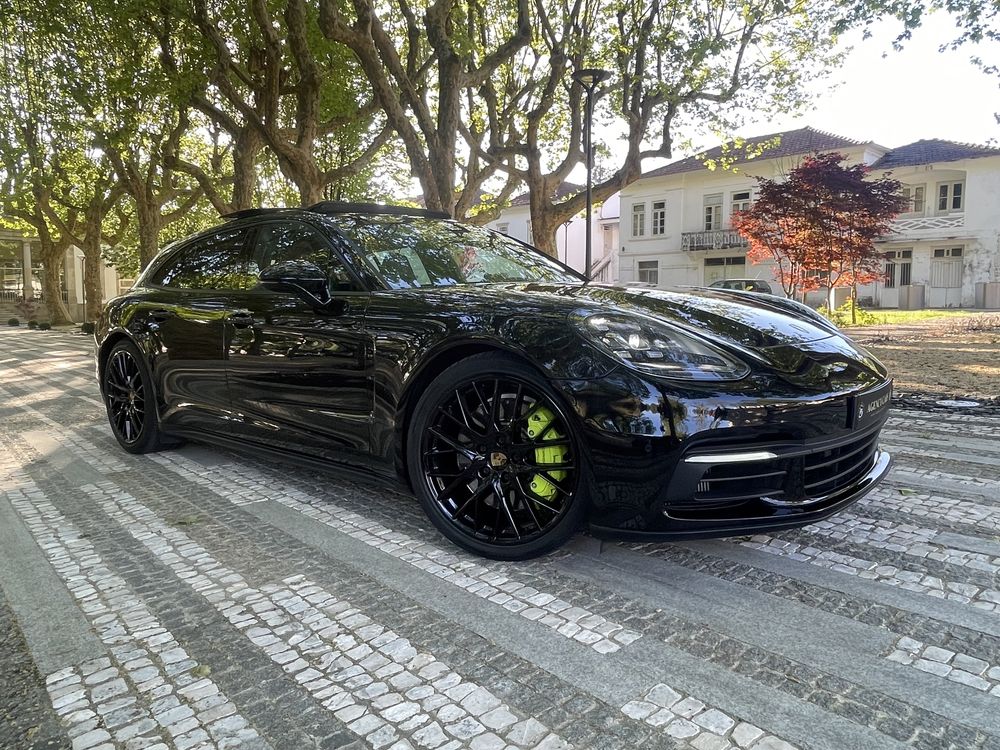 Porsche Panamera Sport Turismo 4 E-Hybrid