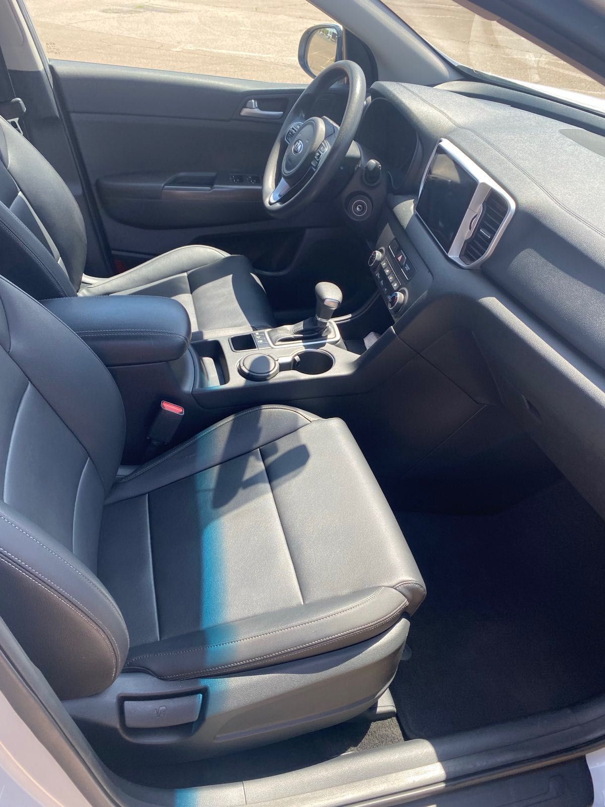 Автомобиль Kia Sportage