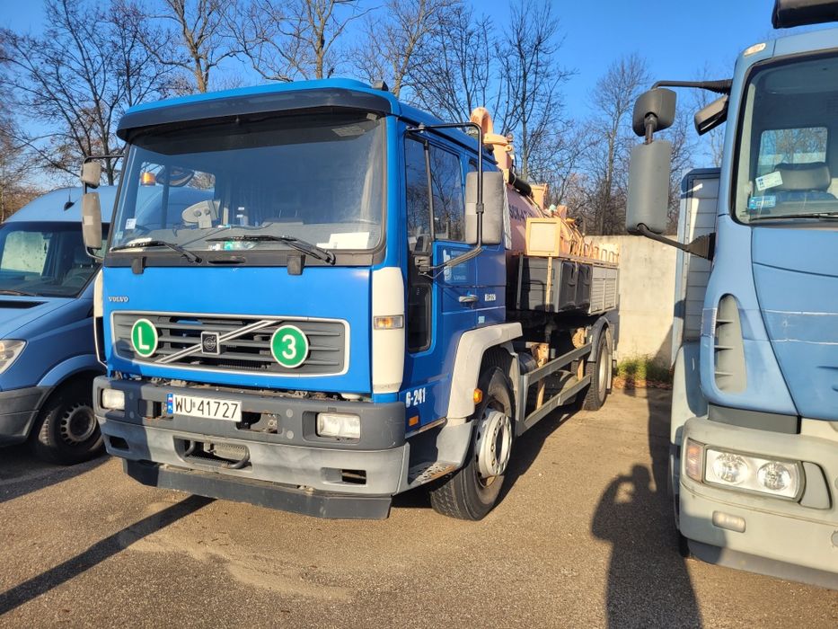 VOLVO VL220 WUKO SCK-4 do czyszczenia kanalizacji asenizacyjny