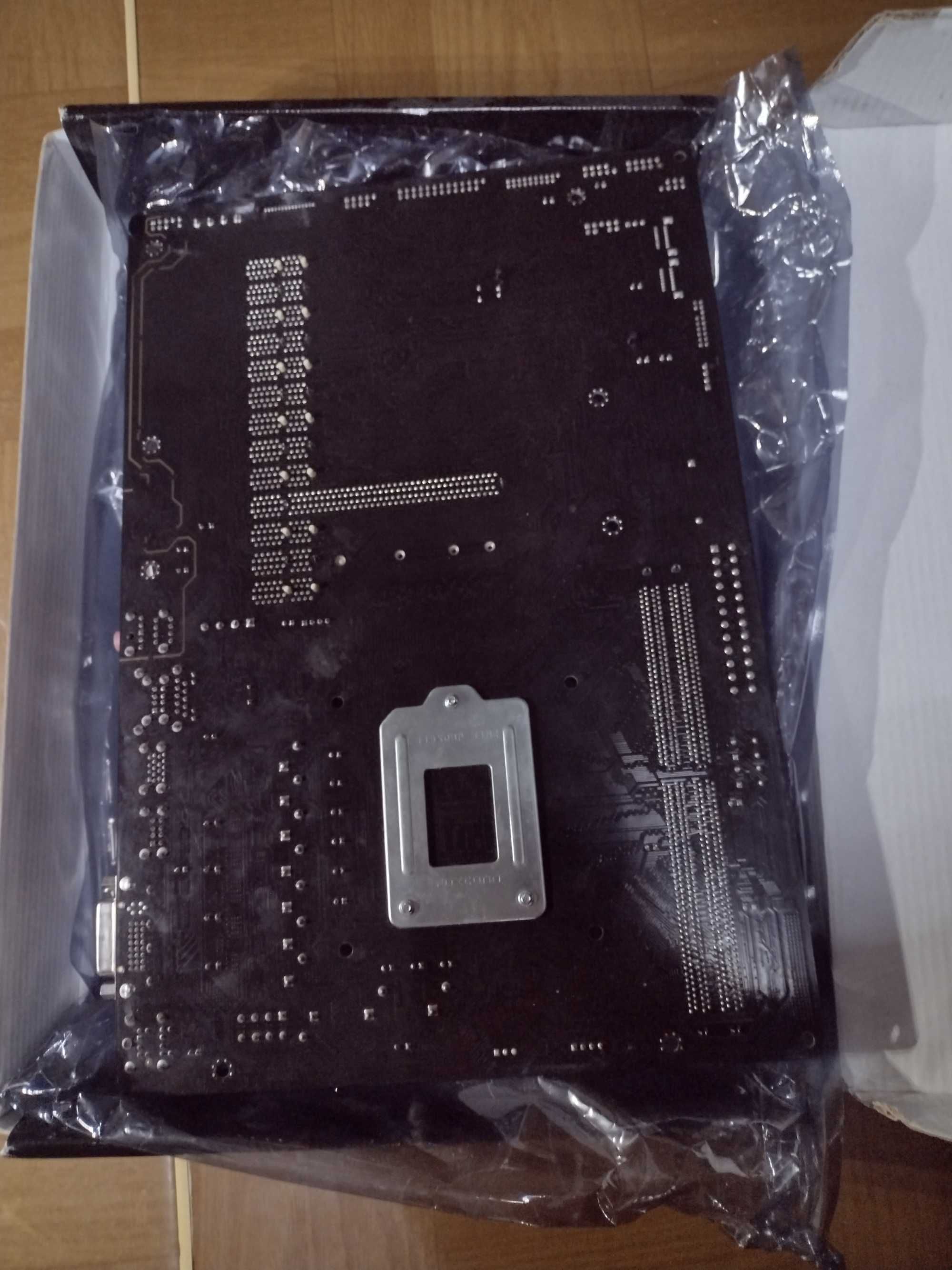 Материнская плата ASRock H110 Pro BTC+