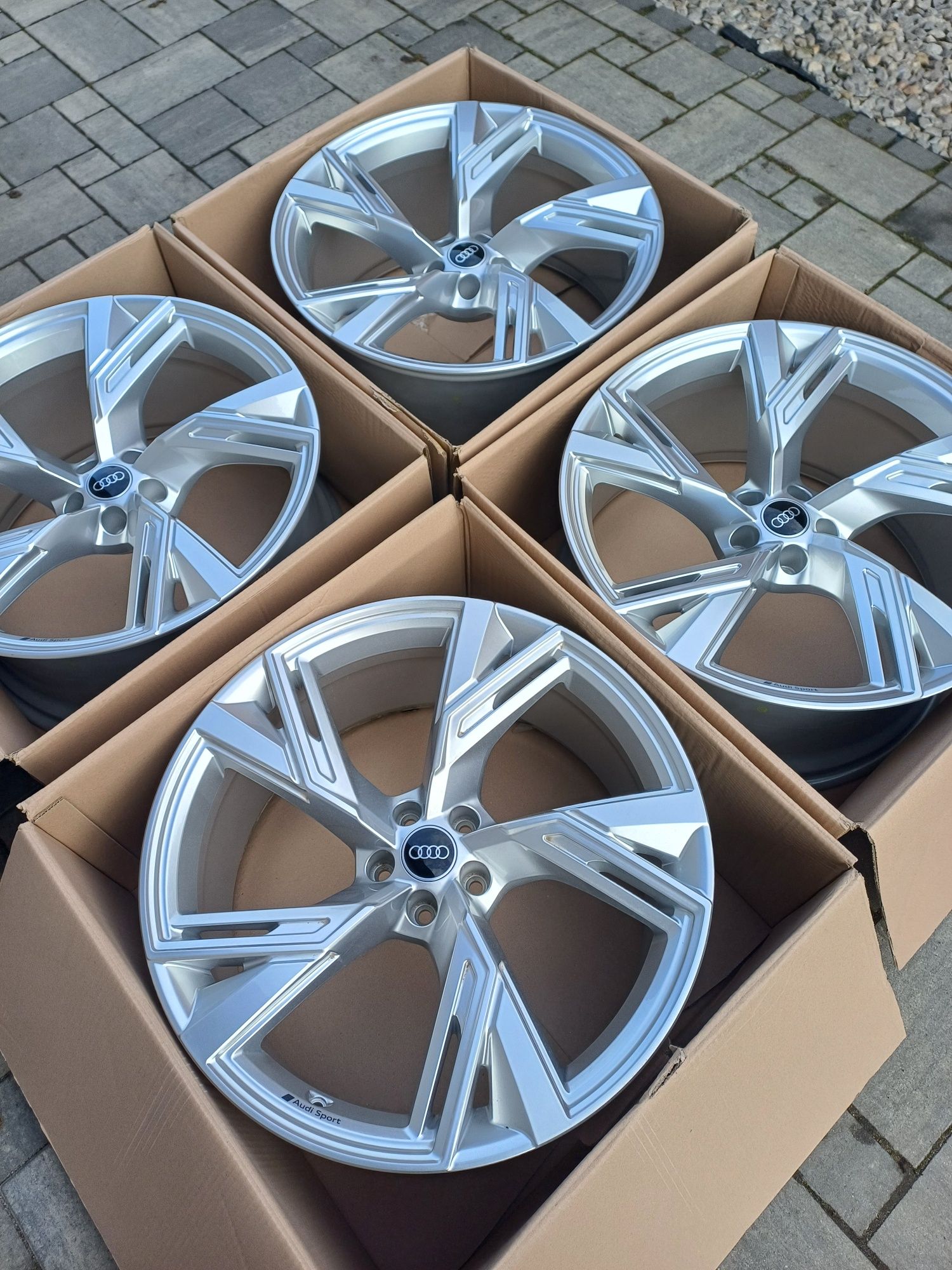 Felgi Audi Q8 Q7 Rs6 rs7 22cale Audi Sport
