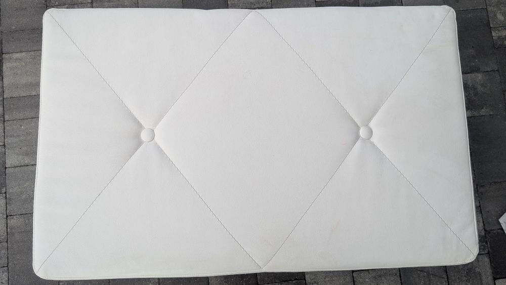 Skrzynia Boho S White
Kolekcja: Boho

Wymiary: 77.5 x 48 x 48.5 cm

Wa