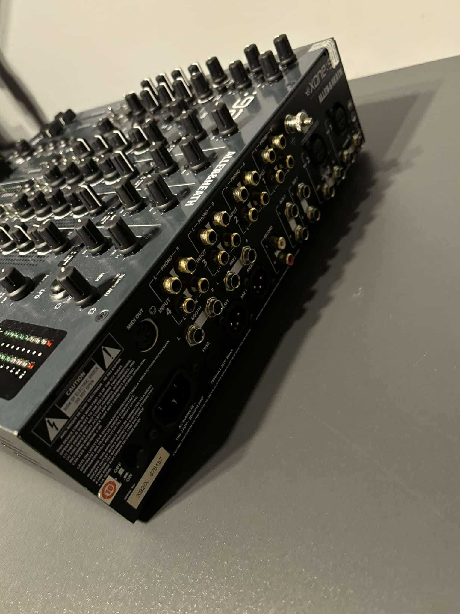 Mikser ALLEN & HEATH XONE:92 stan idealny