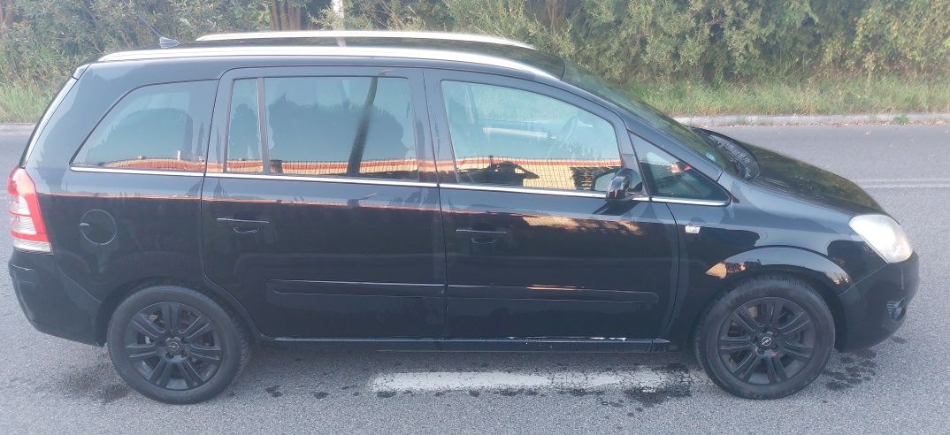 Zafira B 1,9 CDTI 2009 r.