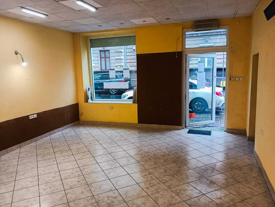 Lokal handlowo-usługowy