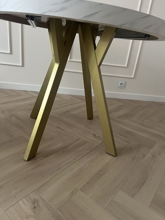 Stół okrągły marmur złote nogi rozkładany