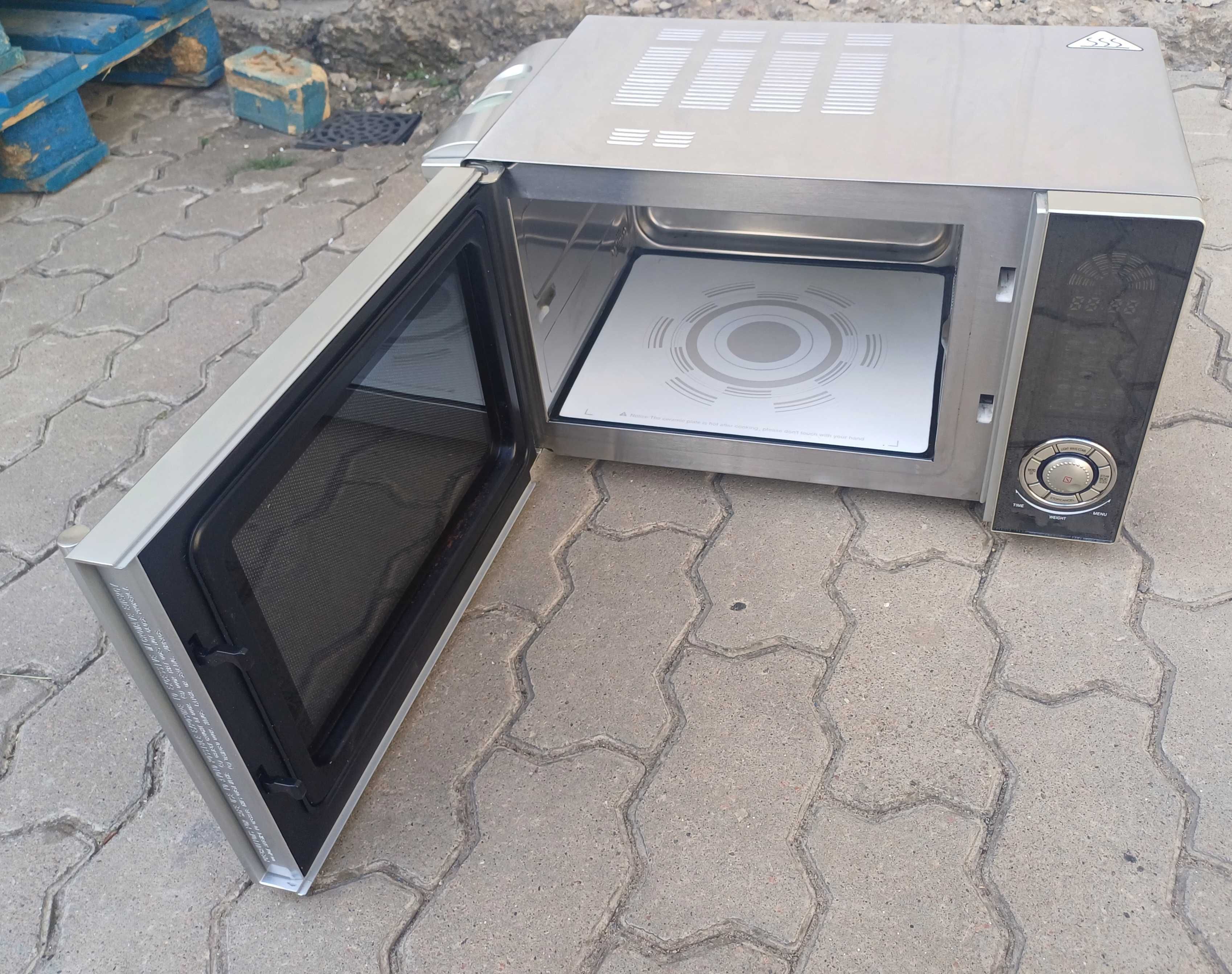 Микроволновая печь пароварка Bomann MWG 1212 D CB с функцией гриля