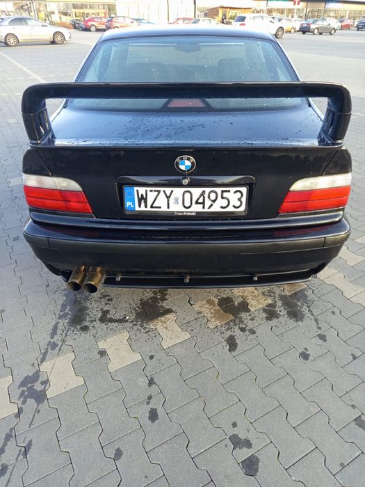 BMW E36 Coupe 1.8 IS z gazem 140KM M Pakiet